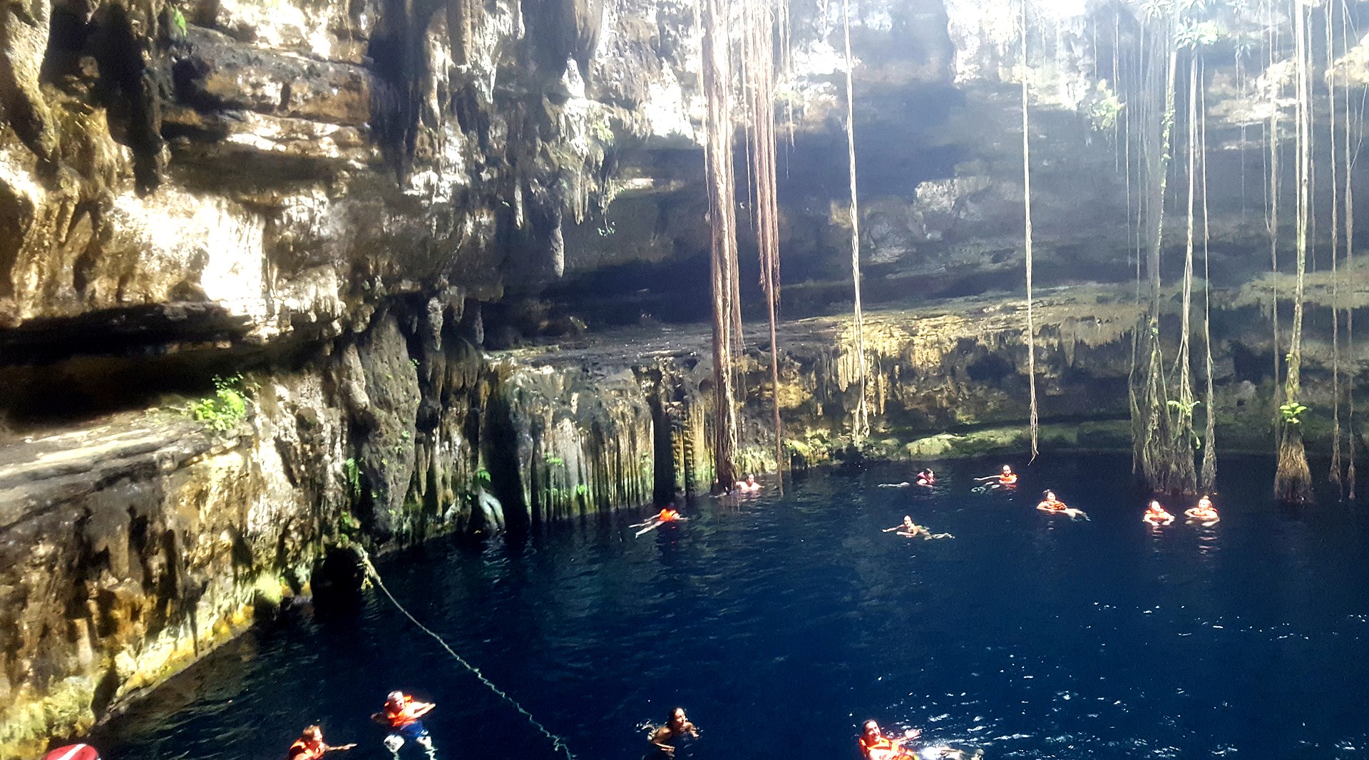 Cenote excursion in Cancún